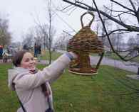 Кормушки для птиц появились в Подникольском парке Могилева