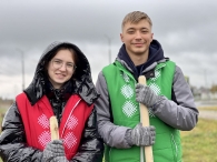 Молодёжь сажает будущее: два дерева — одна забота!