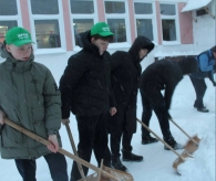 «Эстафета добра»: как волонтёры БРСМ согревают сердца в лютый мороз