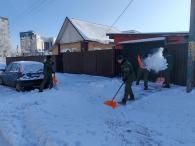 «Эстафета добра»: как волонтёры БРСМ согревают сердца в лютый мороз